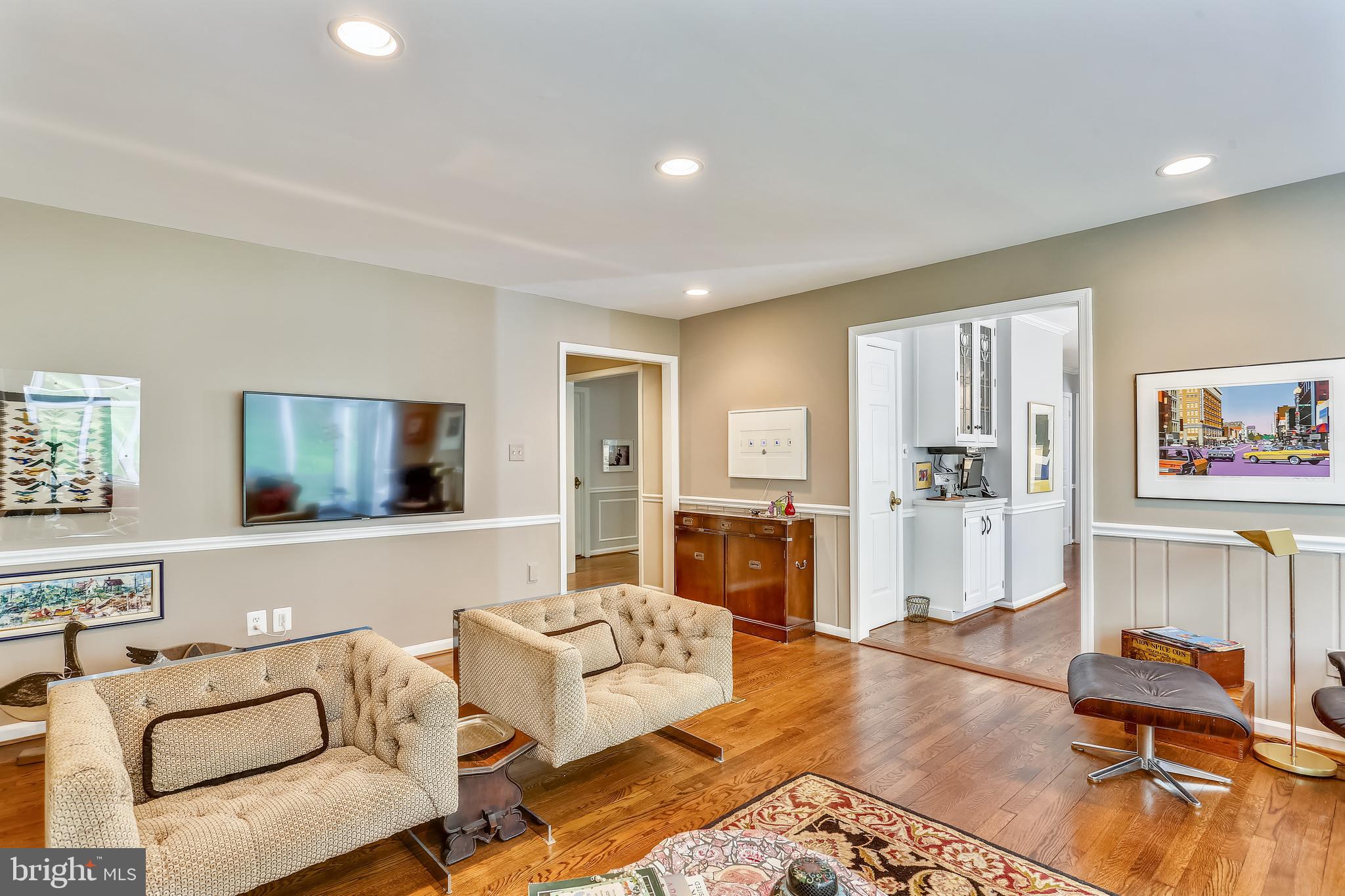 10104 Logan Drive Potomac, MD 20854 - Photo 12 of 59