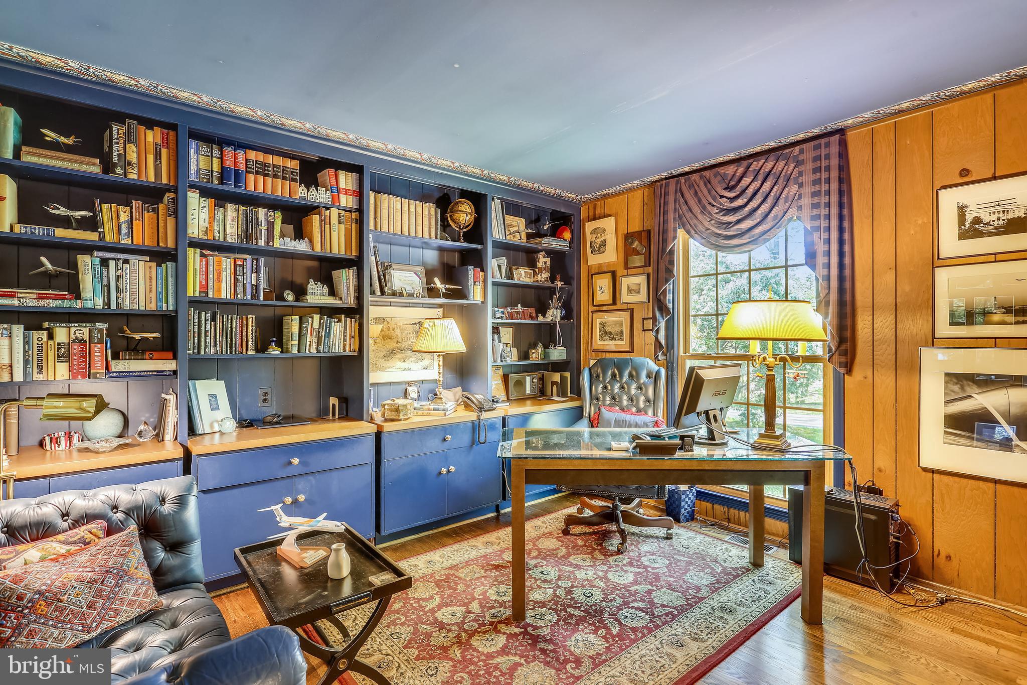 10104 Logan Drive Potomac, MD 20854 - Photo 13 of 59 Main level office/den