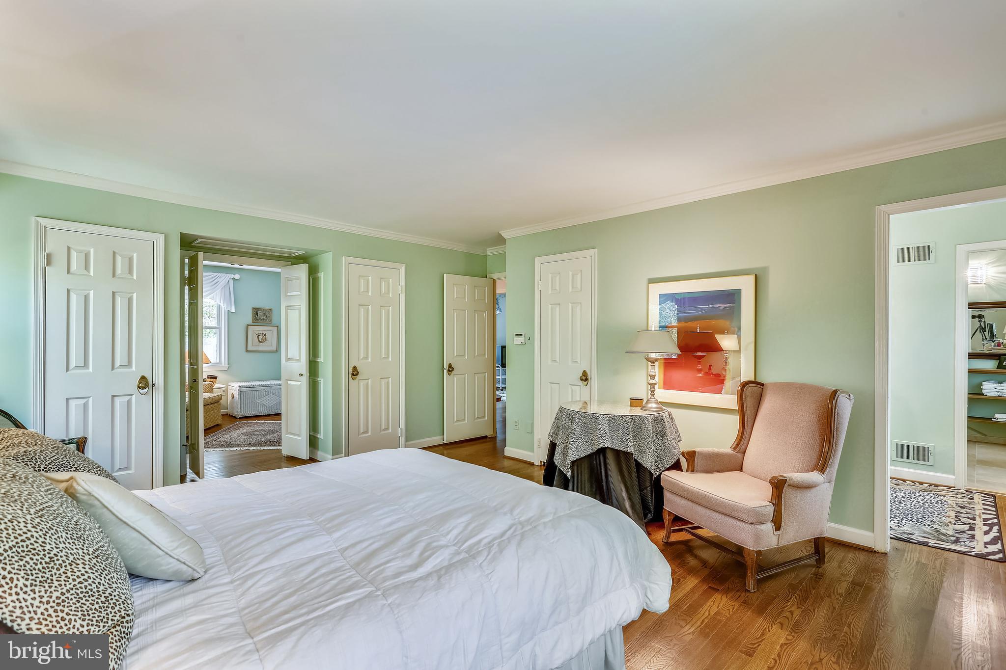 10104 Logan Drive Potomac, MD 20854 - Photo 21 of 59 4-5 bedrooms upper level