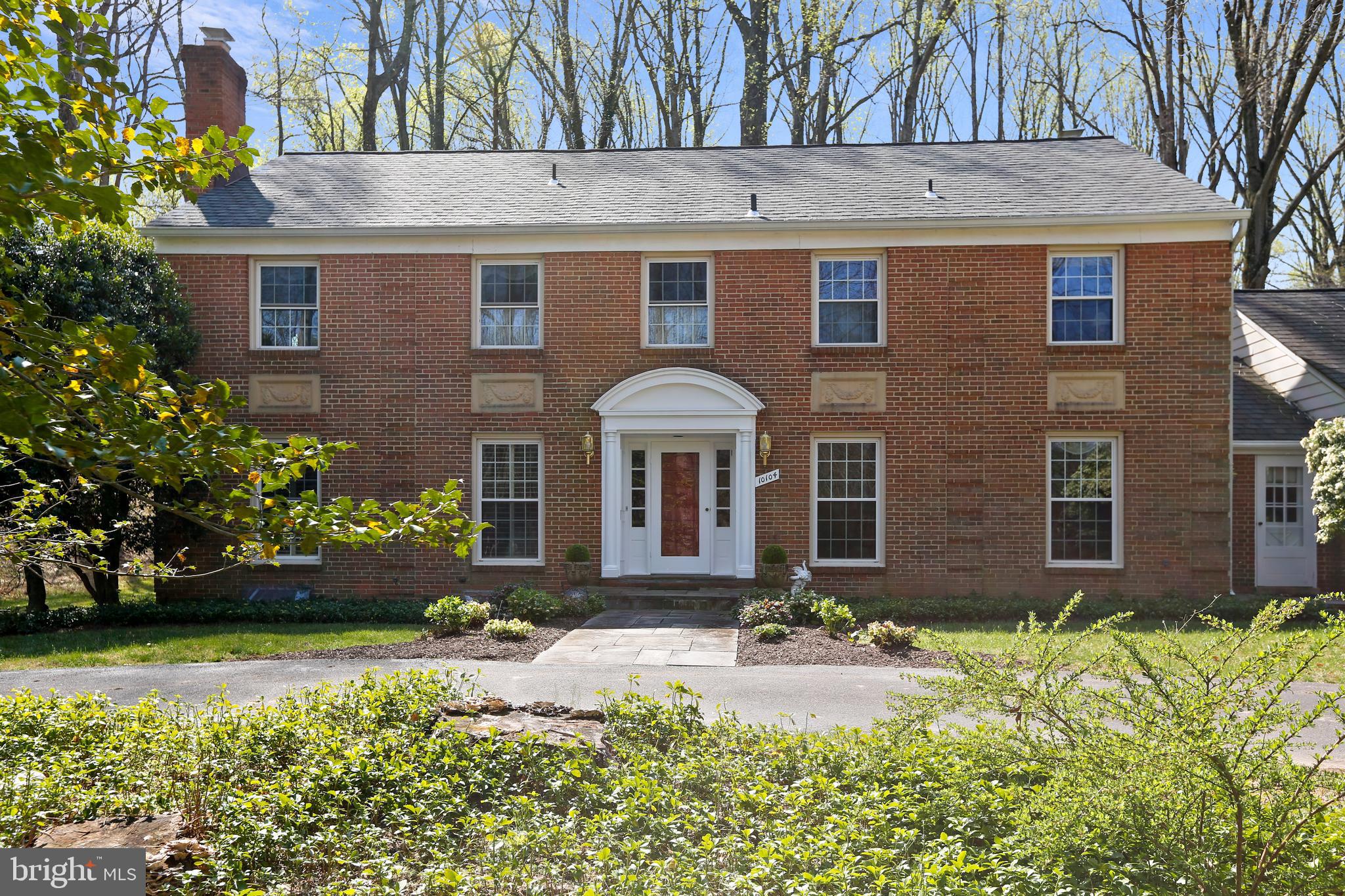 10104 Logan Drive Potomac, MD 20854 - Photo 39 of 59 Convenient circular driveway
