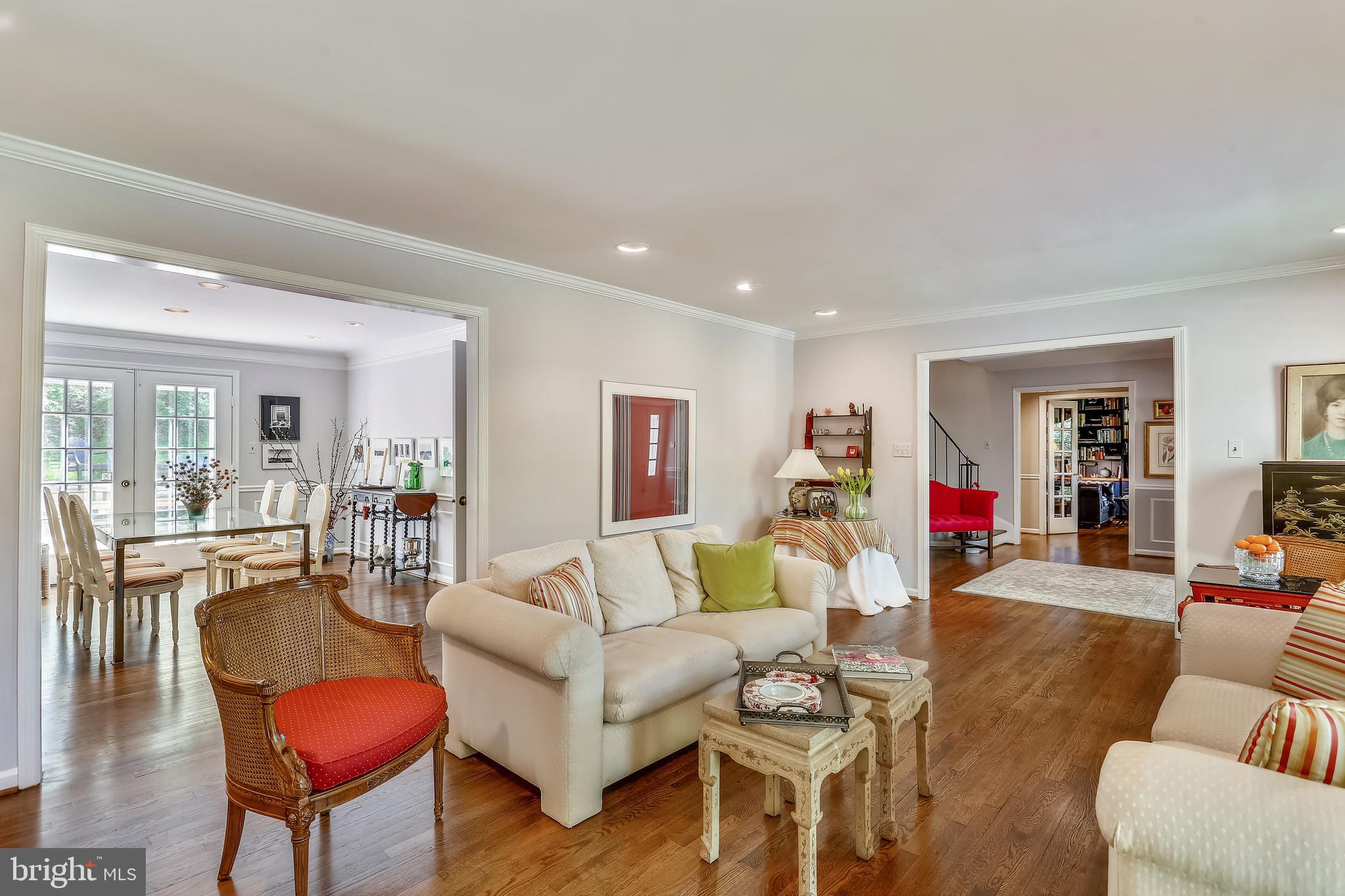 10104 Logan Drive Potomac, MD 20854 - Photo 6 of 59