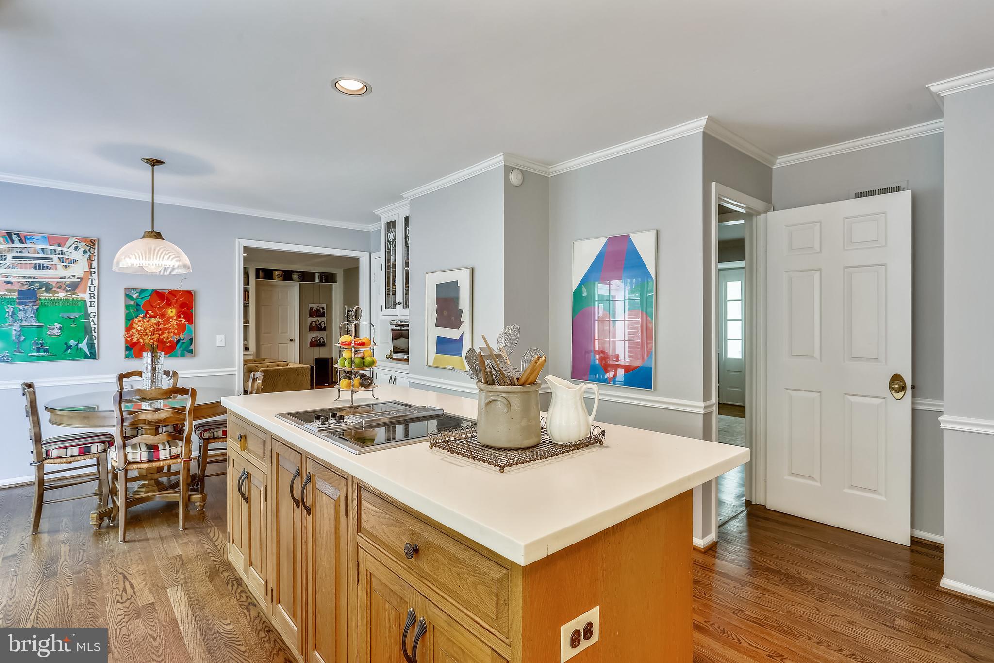 10104 Logan Drive Potomac, MD 20854 - Photo 9 of 59