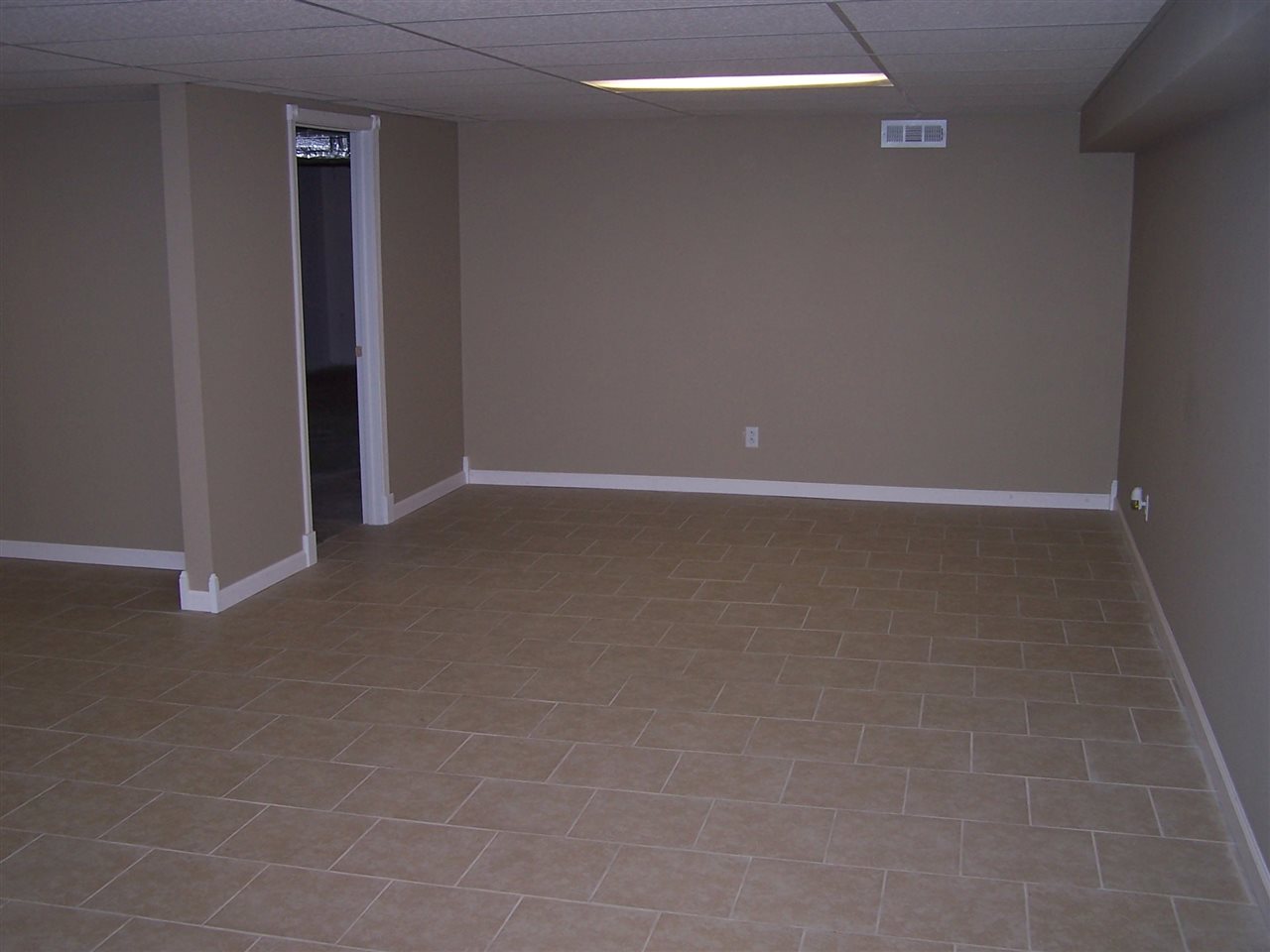 1143 West 500 North Decatur, IN 46733 - Photo 4 of 21