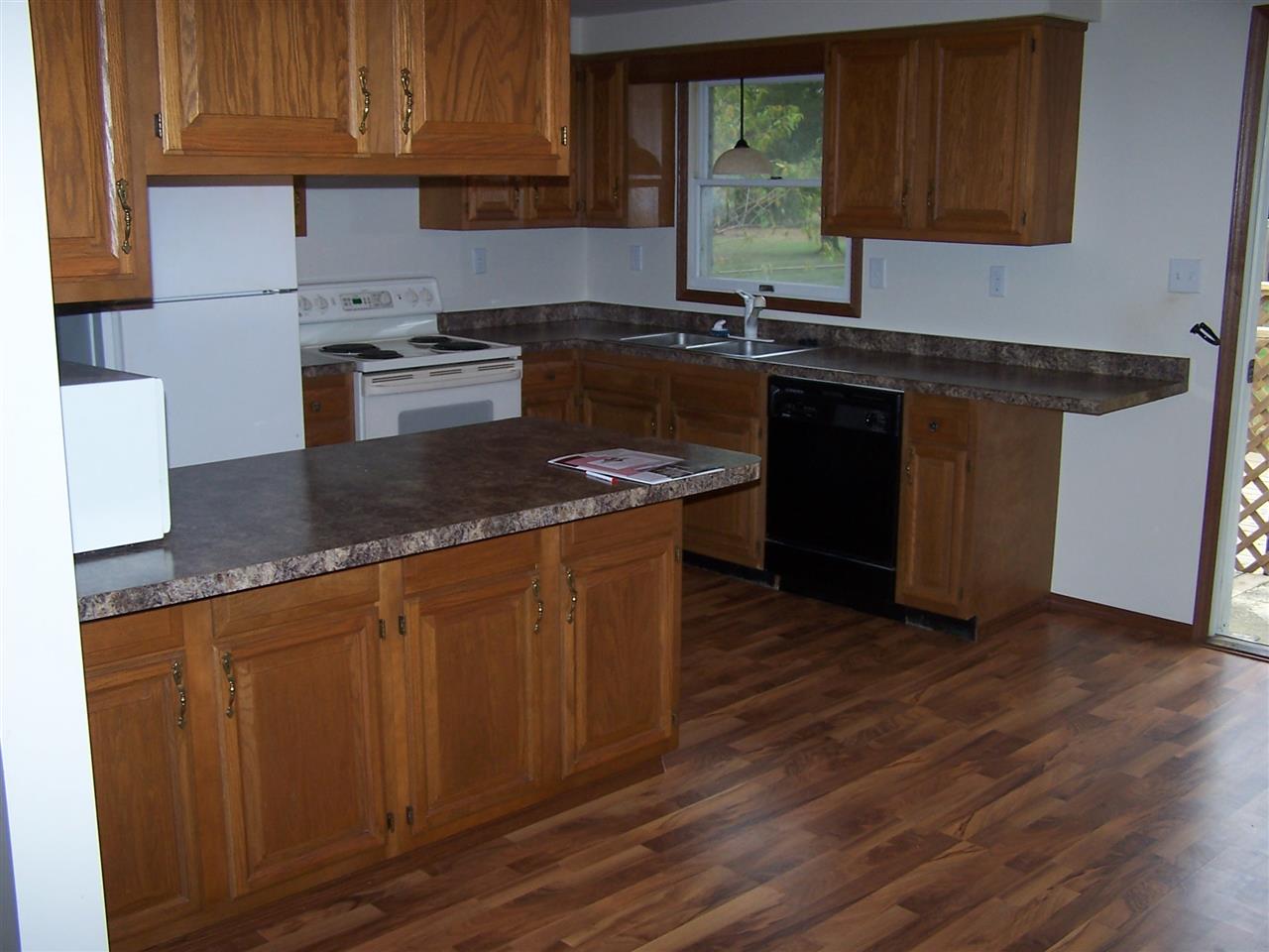 1143 West 500 North Decatur, IN 46733 - Photo 7 of 21