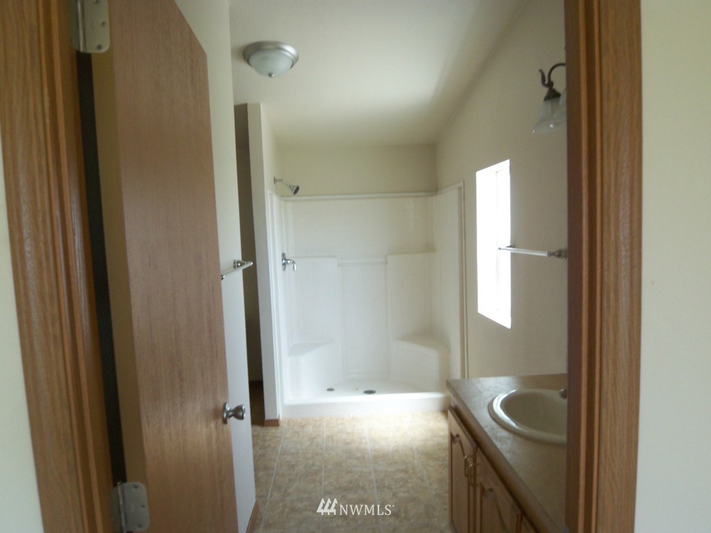 7919 Rd D.5 Northeast Moses Lake, WA 98837 - Photo 5 of 10 Gallery Image 5