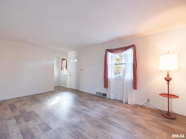 $129,900 | 1410 North Capitol Street, Pekin, IL 61554