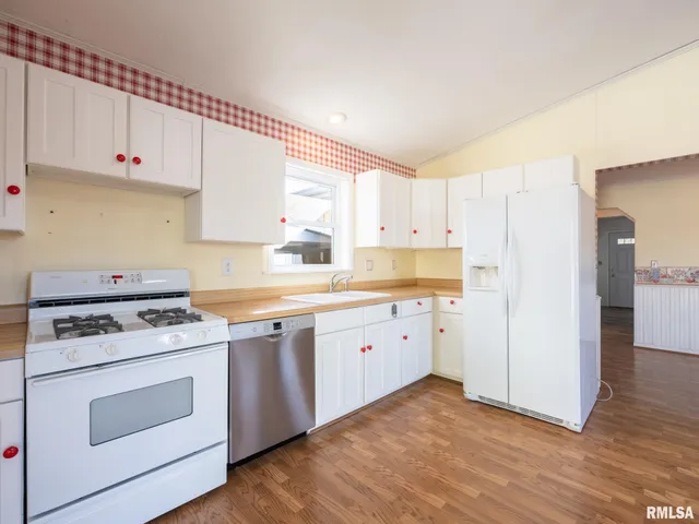 $129,900 | 1410 North Capitol Street, Pekin, IL 61554