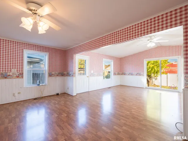 $129,900 | 1410 North Capitol Street, Pekin, IL 61554