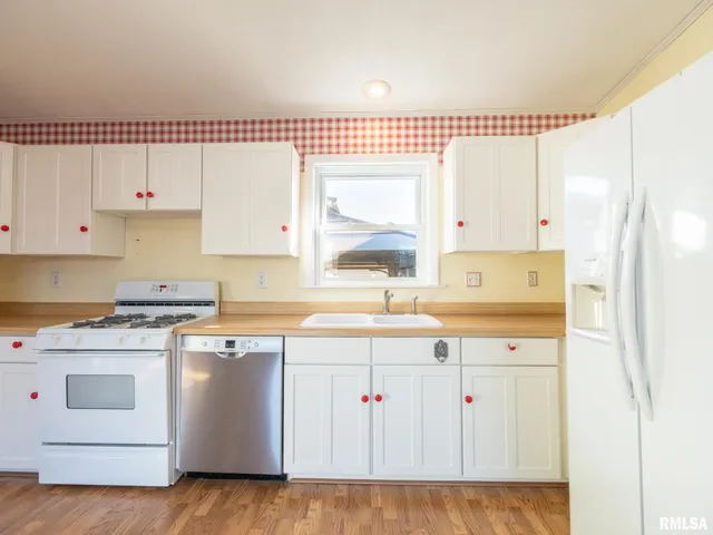 $129,900 | 1410 North Capitol Street, Pekin, IL 61554