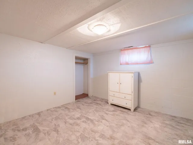 $129,900 | 1410 North Capitol Street, Pekin, IL 61554