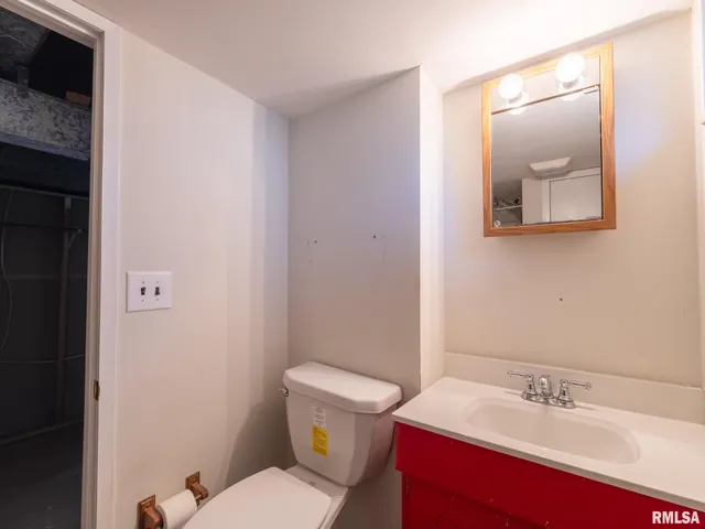 $129,900 | 1410 North Capitol Street, Pekin, IL 61554