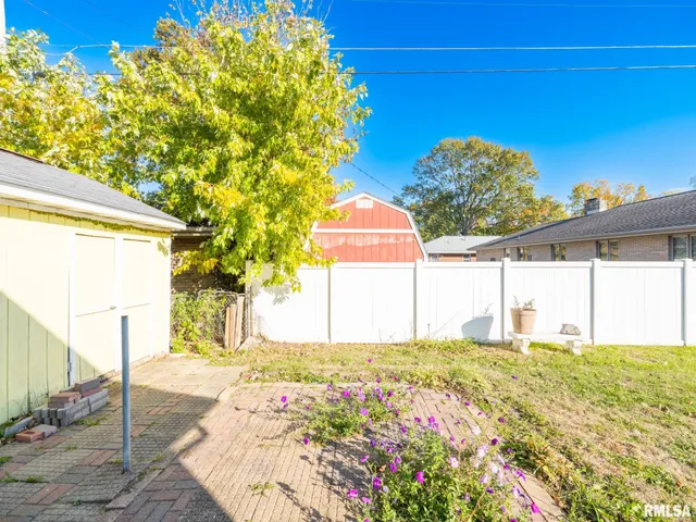 $129,900 | 1410 North Capitol Street, Pekin, IL 61554