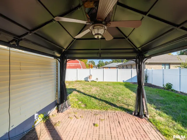 $129,900 | 1410 North Capitol Street, Pekin, IL 61554