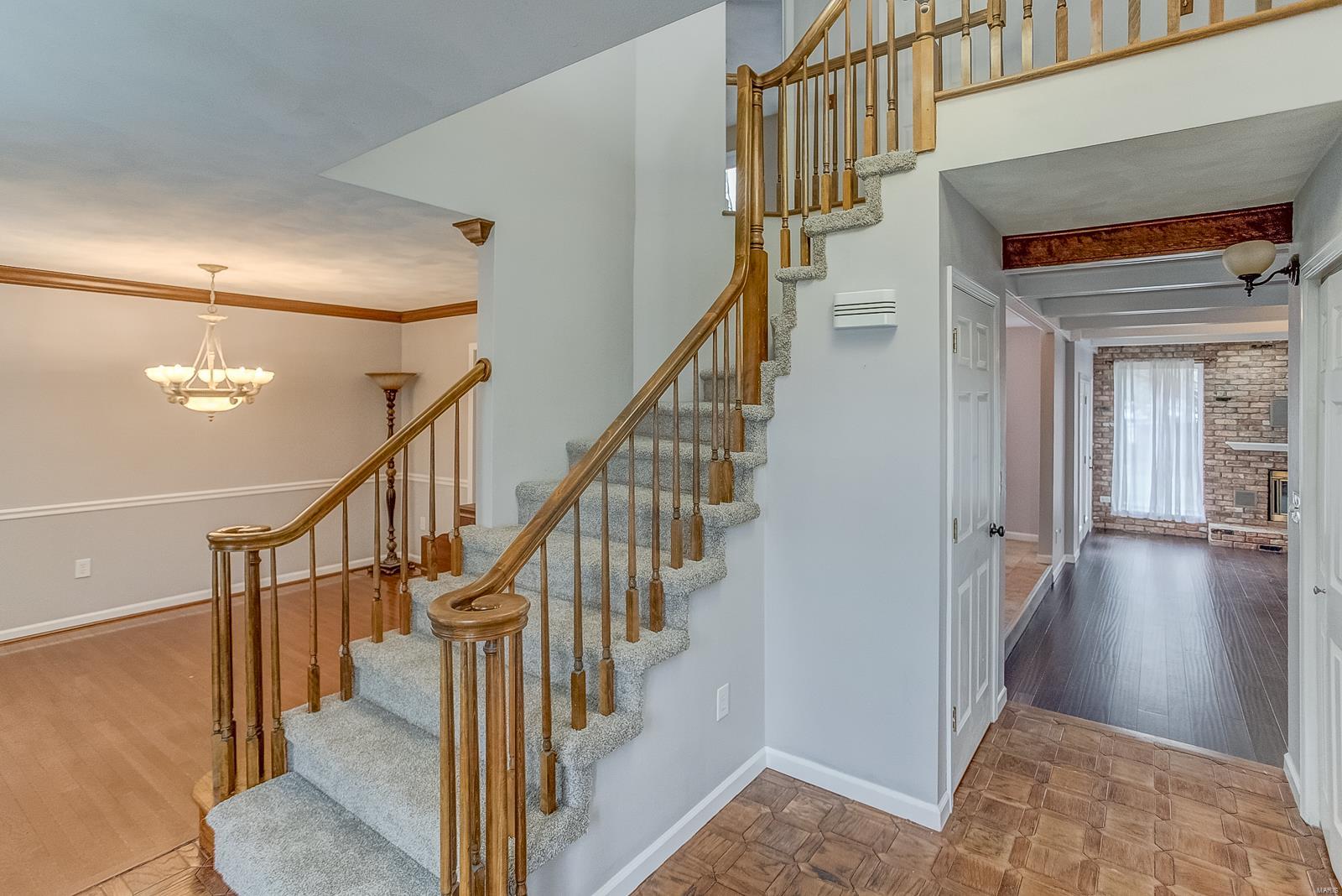 4456 Thatcher Road Alton, IL 62002 - Photo 2 of 48