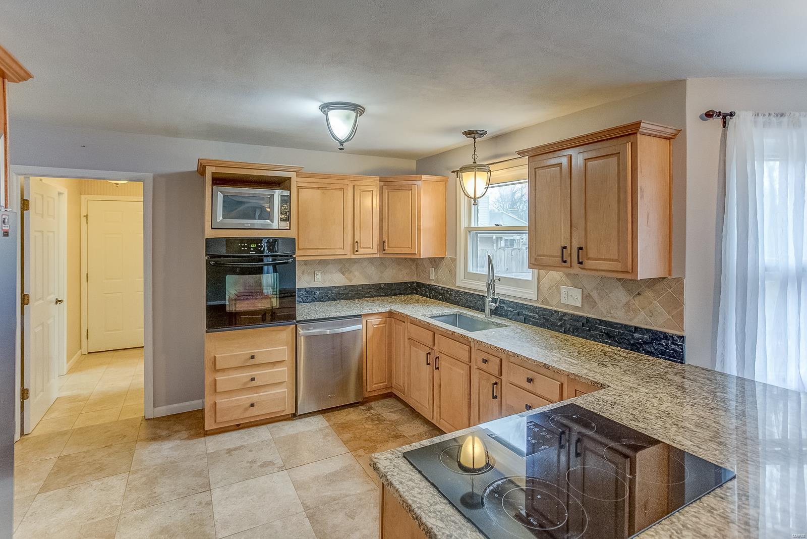 4456 Thatcher Road Alton, IL 62002 - Photo 18 of 48