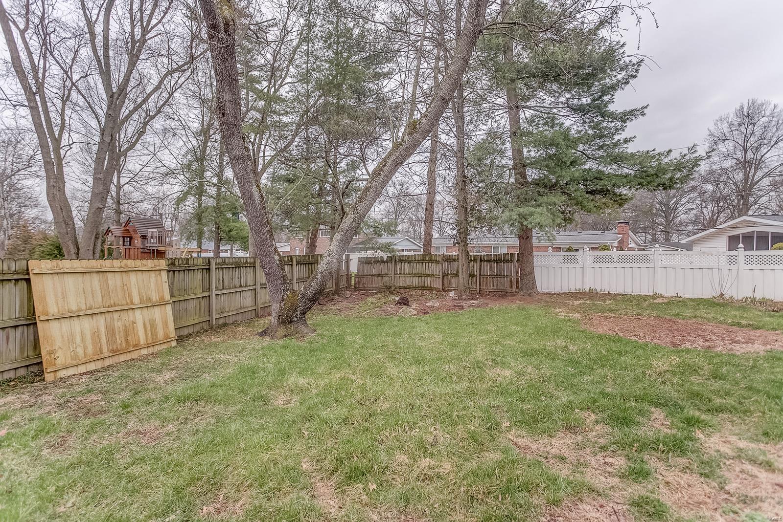 4456 Thatcher Road Alton, IL 62002 - Photo 10 of 48