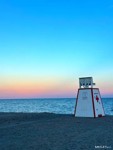 a picture of a wall with street