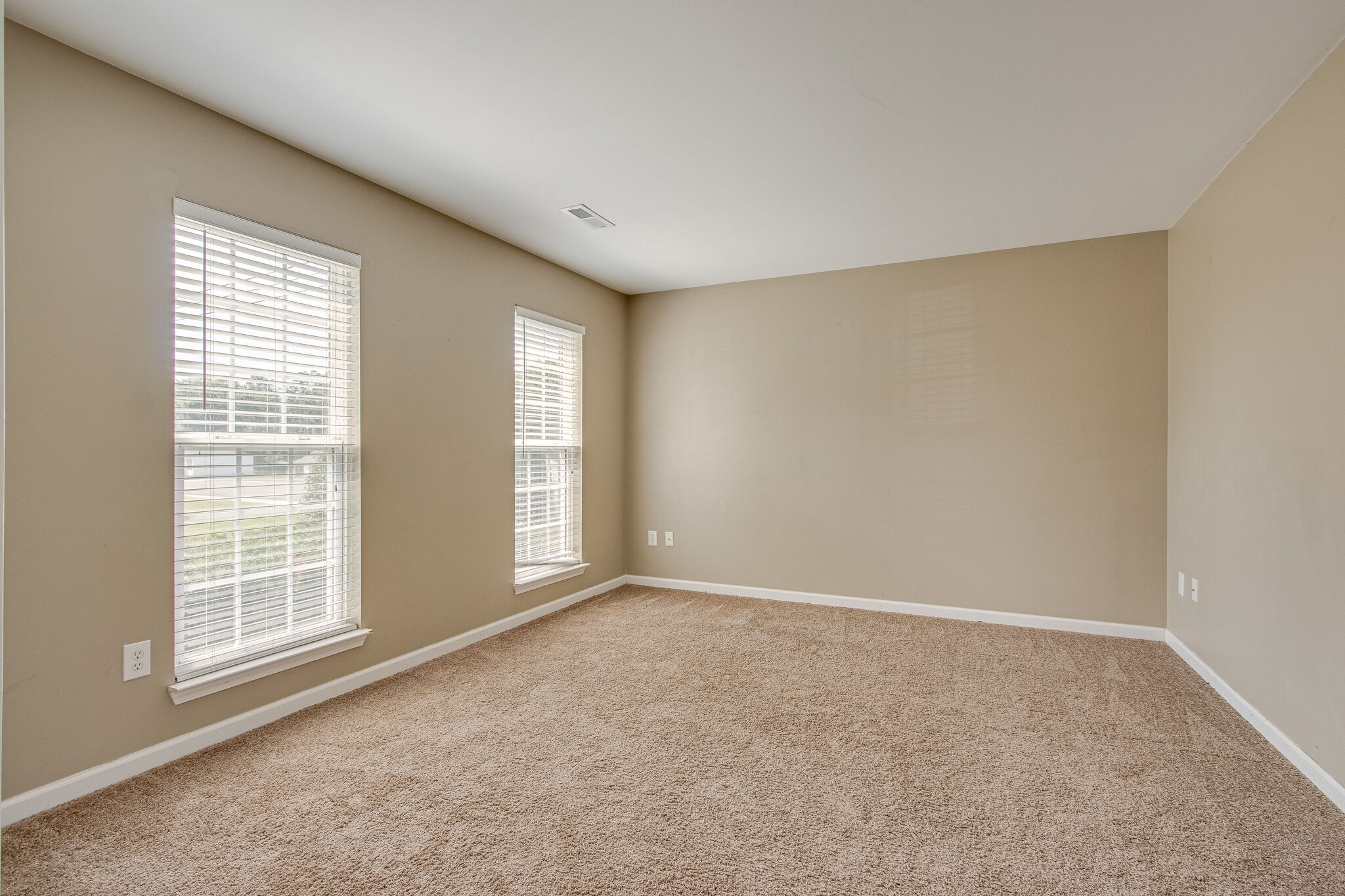 1601 Harrison Way Spring Hill, TN 37174 - Photo 4 of 32 Gallery Image 4