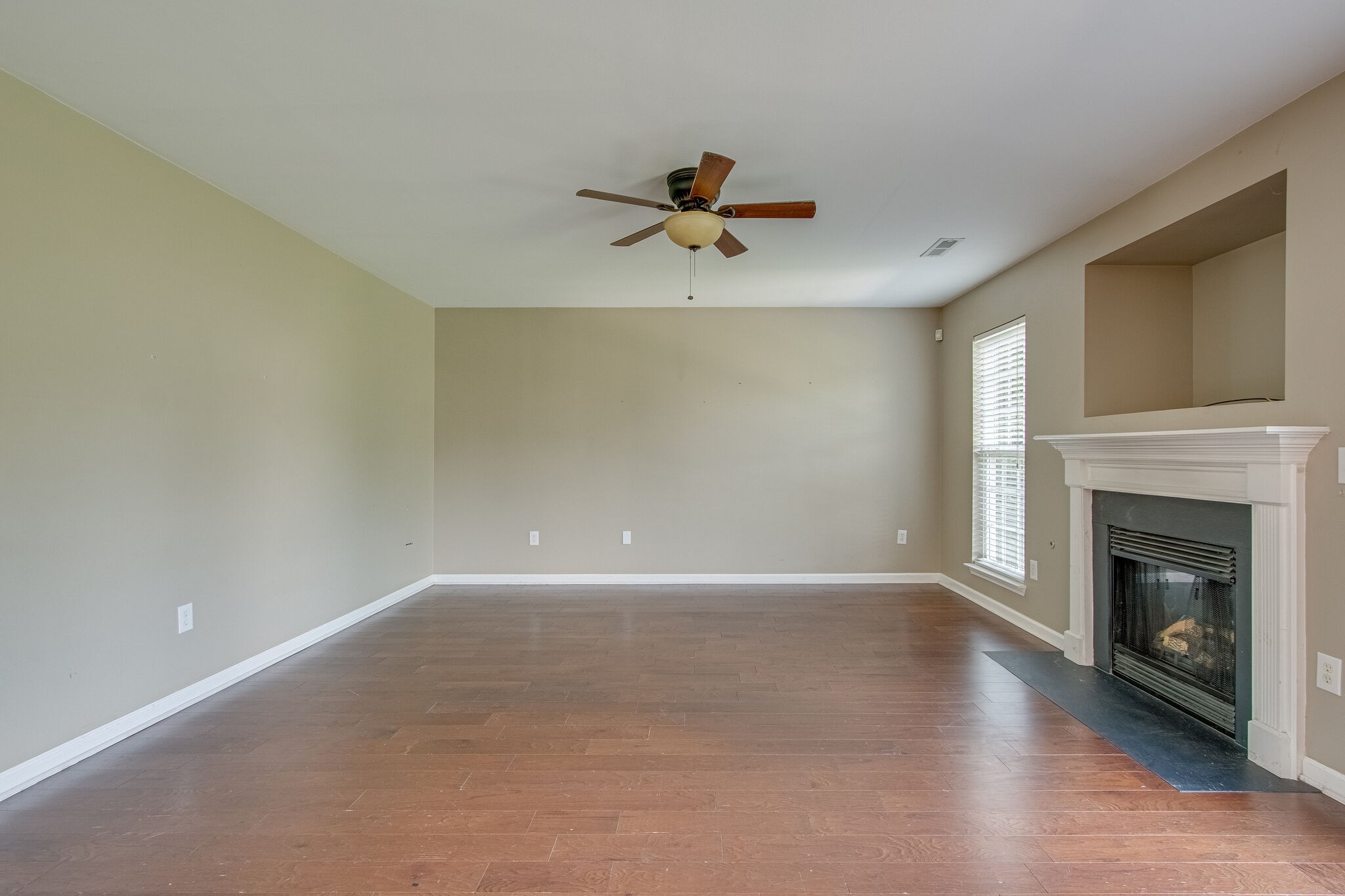 1601 Harrison Way Spring Hill, TN 37174 - Photo 7 of 32 Gallery Image 7