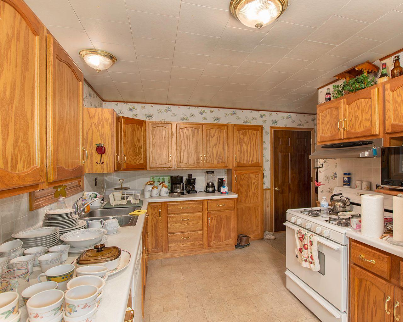 4721 Gladys Street Rhinelander, WI 54501 - Photo 4 of 28 Gallery Image 4
