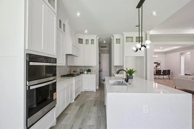 $549,900 | 707 Ross Trail, Arlington, TX 76012