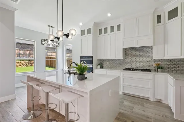 $549,900 | 707 Ross Trail, Arlington, TX 76012