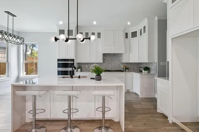 $549,900 | 707 Ross Trail, Arlington, TX 76012