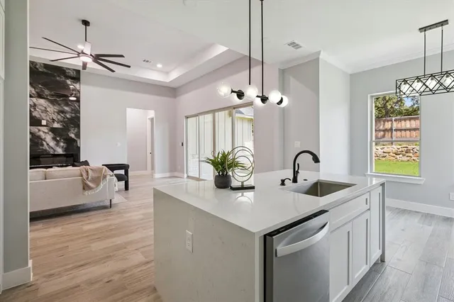 $549,900 | 707 Ross Trail, Arlington, TX 76012