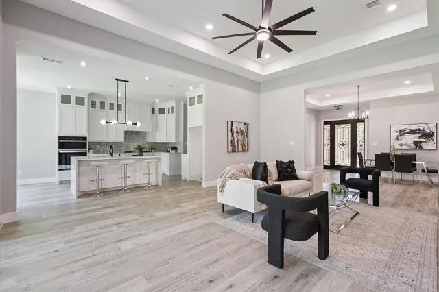 $549,900 | 707 Ross Trail, Arlington, TX 76012