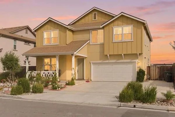 $1,158,000 | 276 Copperleaf Lane, San Juan Bautista, CA 95045