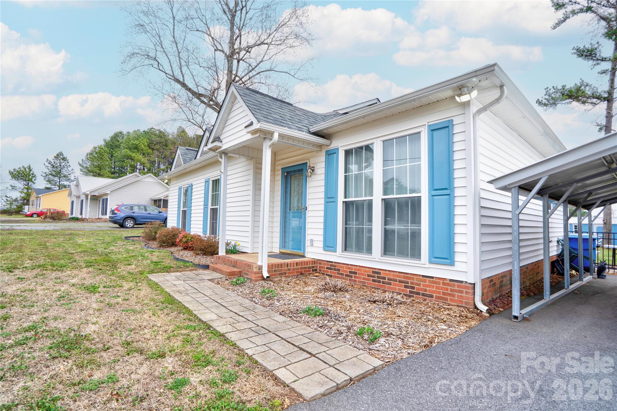 113 Charcoal Road Cherryville, NC 28021 - Photo 3 of 34