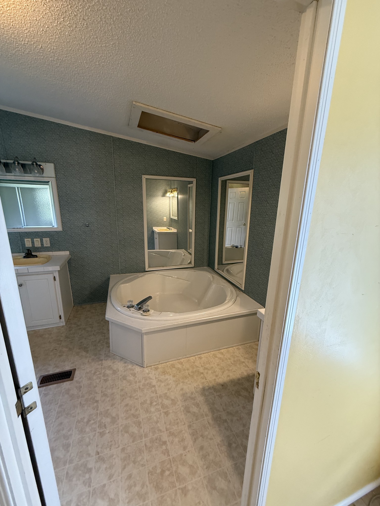 1791 West Valley Road Whitwell, TN 37397 - Photo 12 of 20