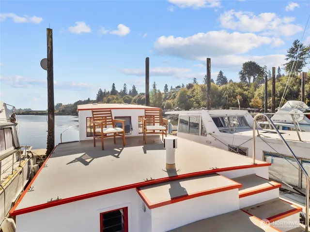 a picture of city view