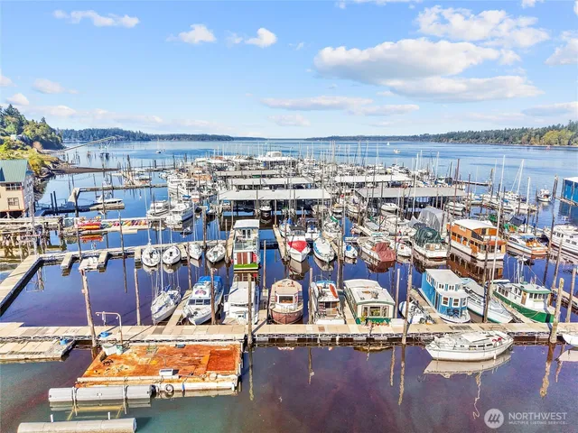 $70,000 | 2100 West Bay Drive Northwest, Unit 8, Olympia, WA 98502