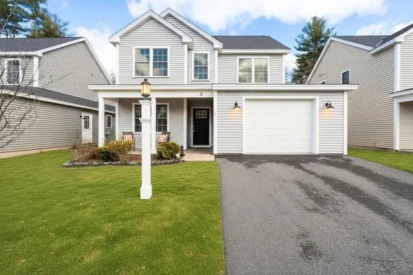 $765,000 | 5 Patricia Drive, Unit 5, Ayer, MA 01432