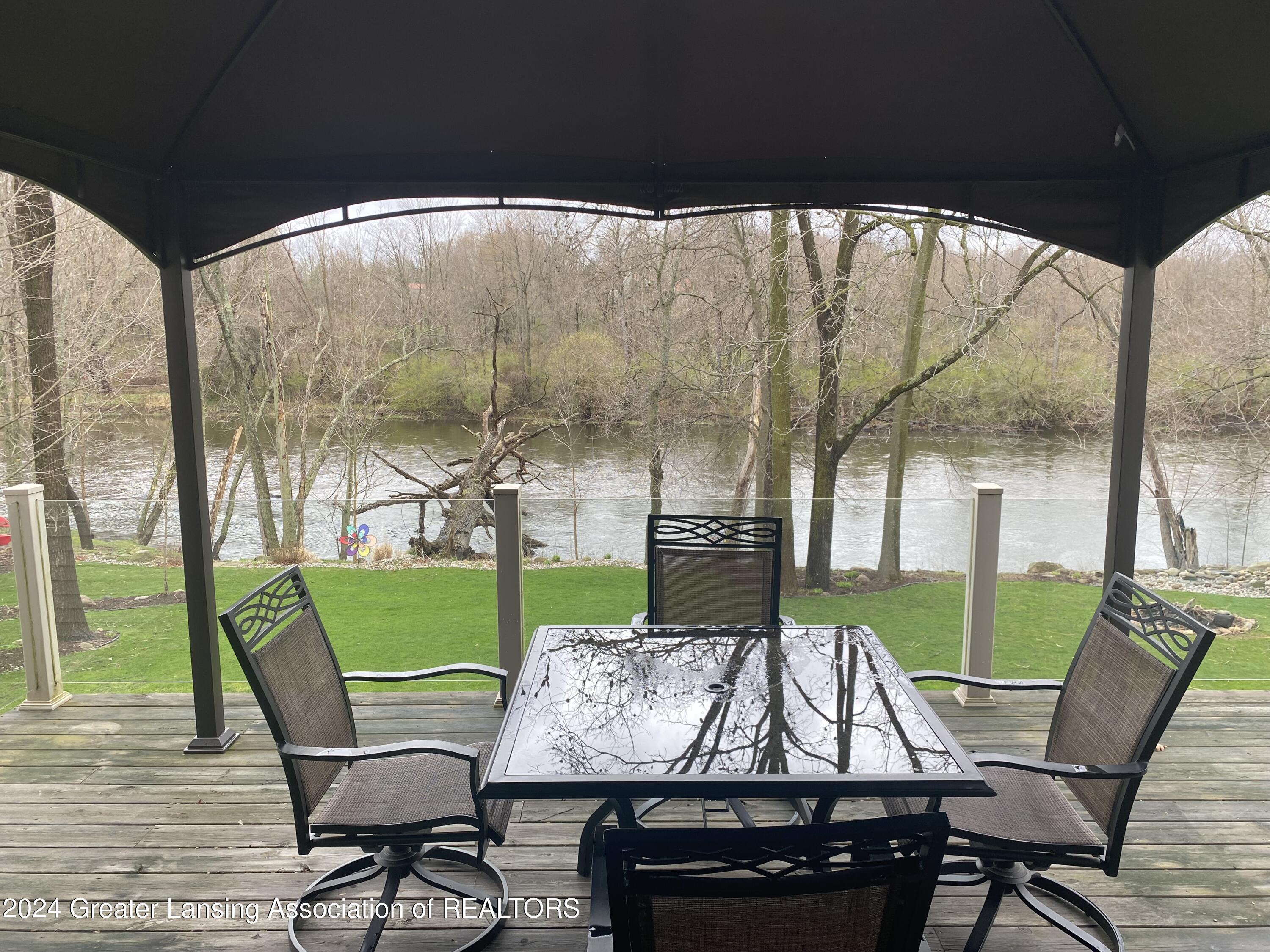4677 Dimond Way Dimondale, MI 48821 - Photo 15 of 51 Deck from Kitchen
