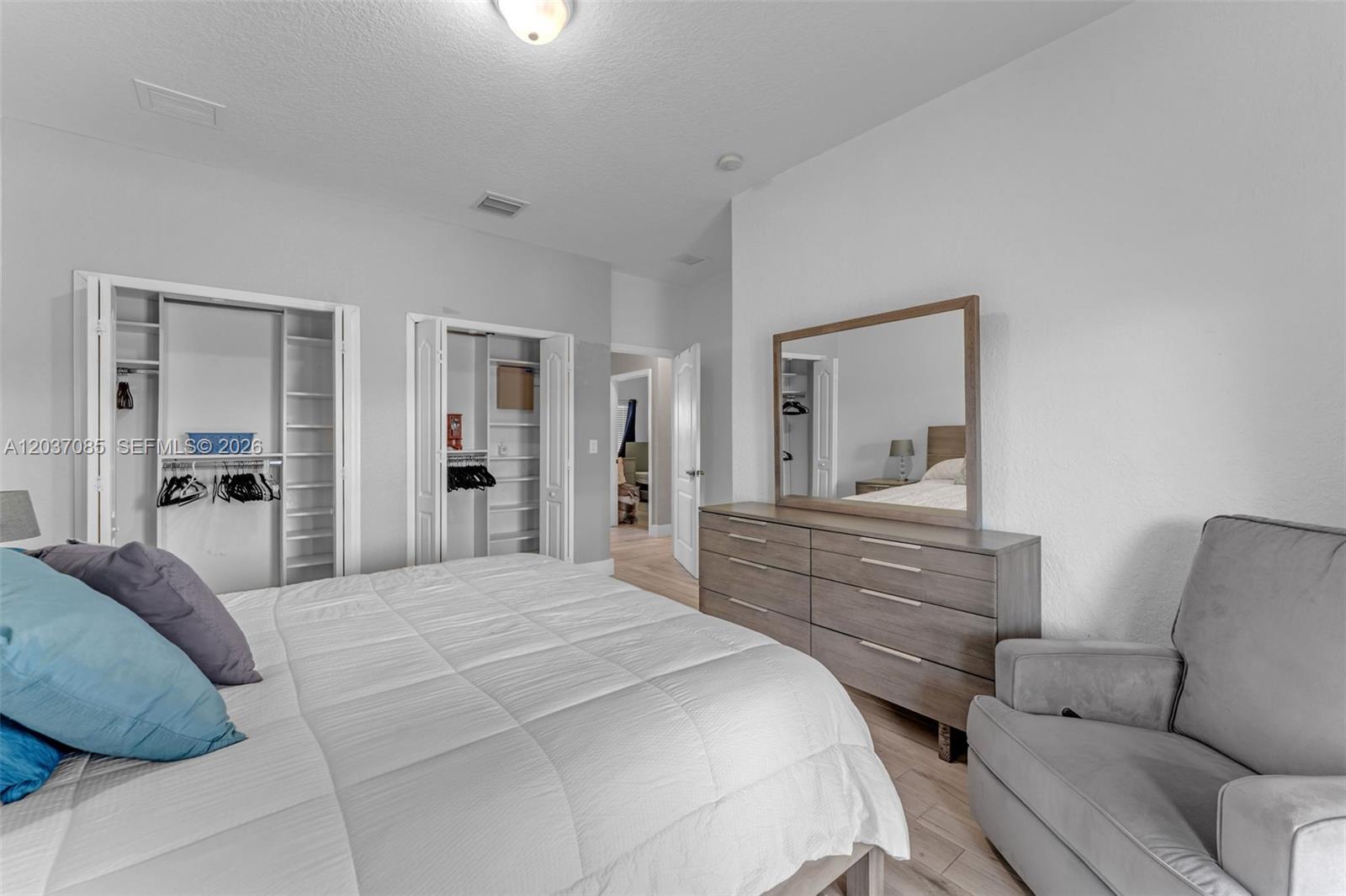 4449 Southwest 164th Path Miami, FL 33185 - Photo 17 of 40