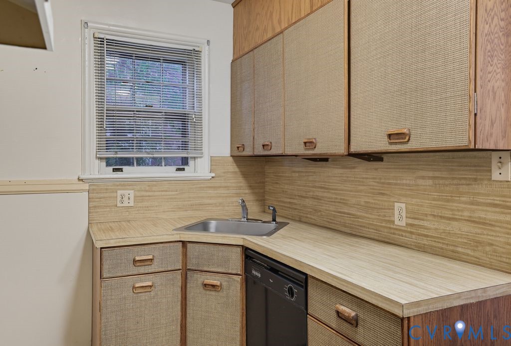 3417 Cutshaw Avenue Richmond, VA 23230 - Photo 7 of 19