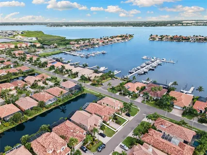 $1,075,000 | 304 9th Avenue East, Palmetto, FL 34221