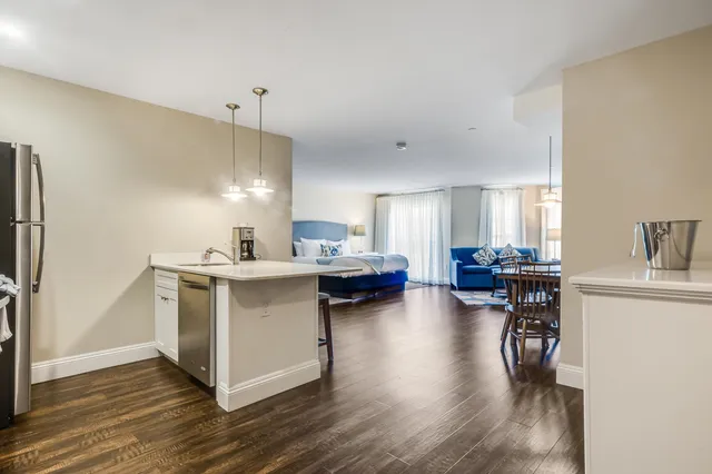 $79,000 | 1 Ocean Avenue, Unit 307 FRACTION 3, York, ME 03909