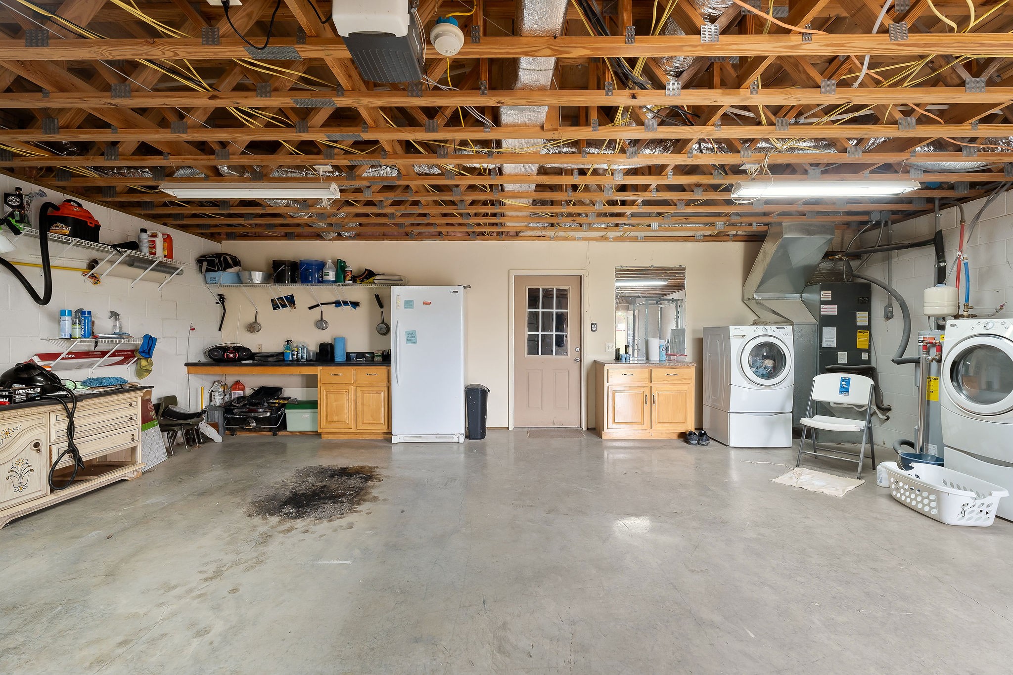 1195 Highland Avenue Baxter, TN 38544 - Photo 27 of 33 a view of a room with gym equipment