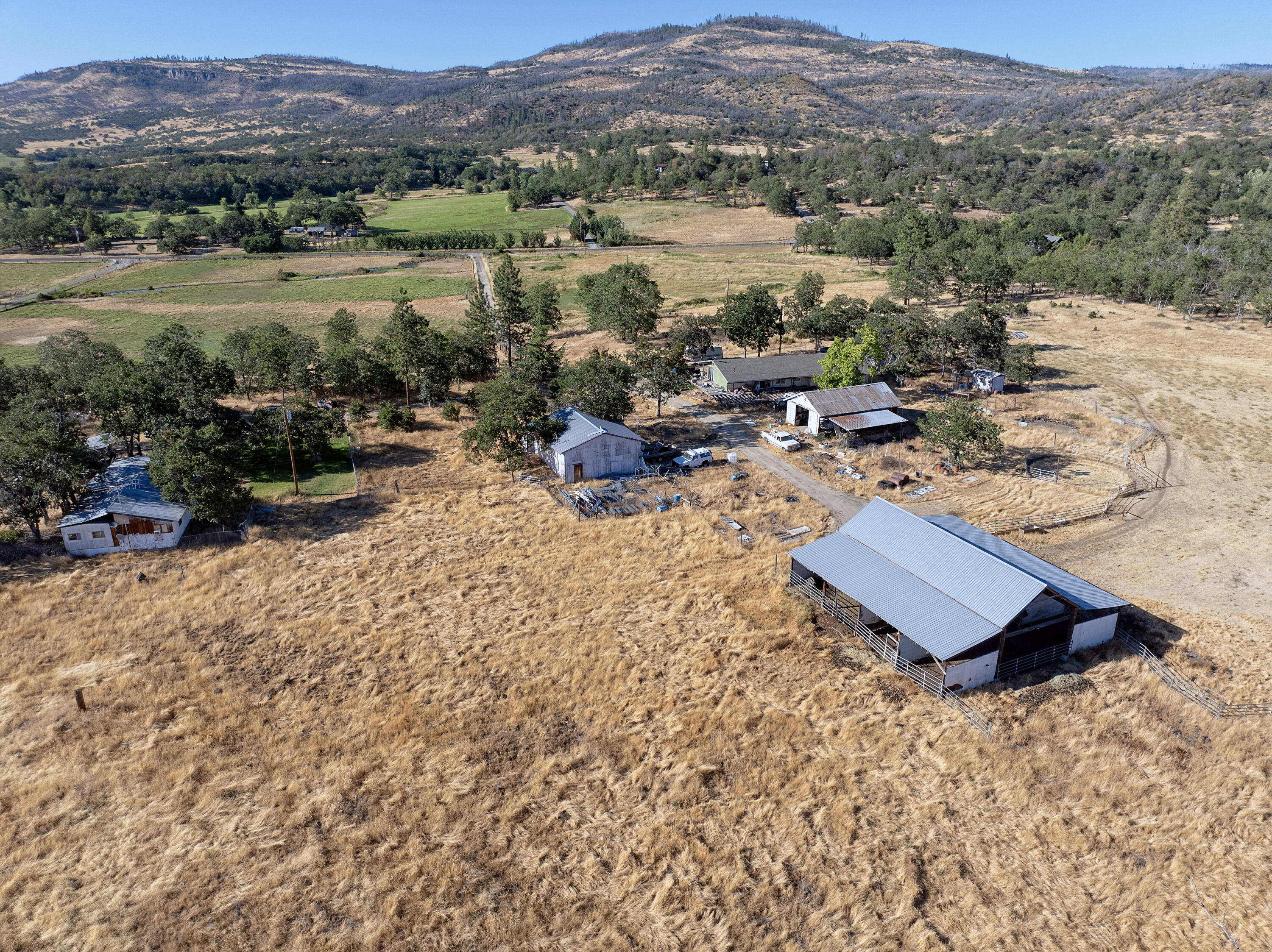 1300 Worthington Road Eagle Point, OR 97524 - Photo 34 of 38 34