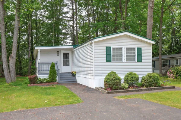 $194,500 | 25 Cheryl Drive, Concord, NH 03303