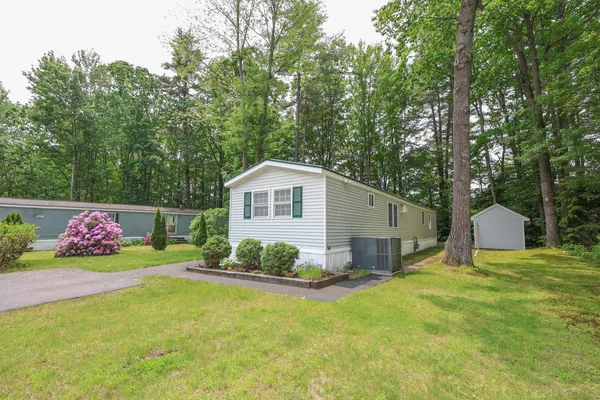 $194,500 | 25 Cheryl Drive, Concord, NH 03303