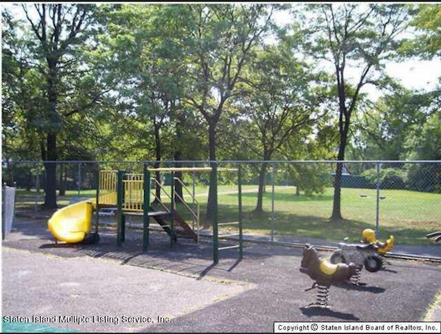 96 Hampton Green Staten Island, NY 10312 - Photo 23 of 24 a view of a park