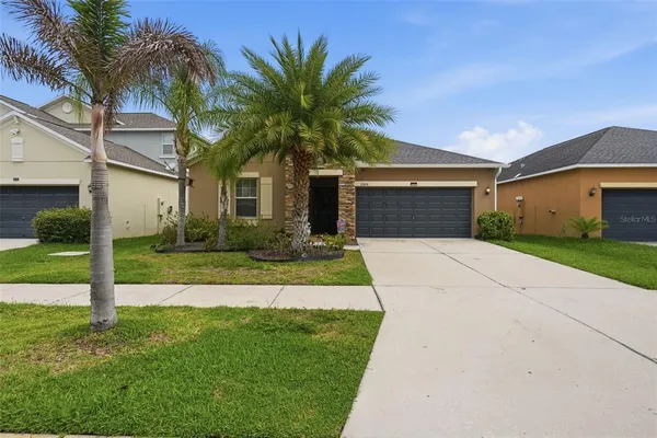 $399,900 | 11804 Valhalla Woods Drive, Riverview, FL 33579