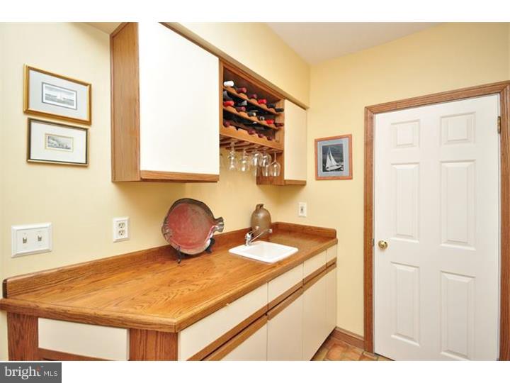 312 Berkeley Road Merion Station, PA 19066 - Photo 11 of 23 Wet Bar