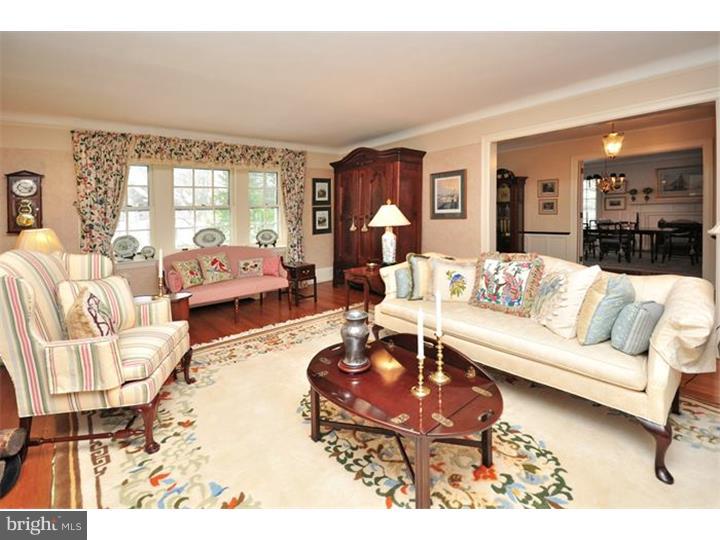 312 Berkeley Road Merion Station, PA 19066 - Photo 8 of 23 Living Room
