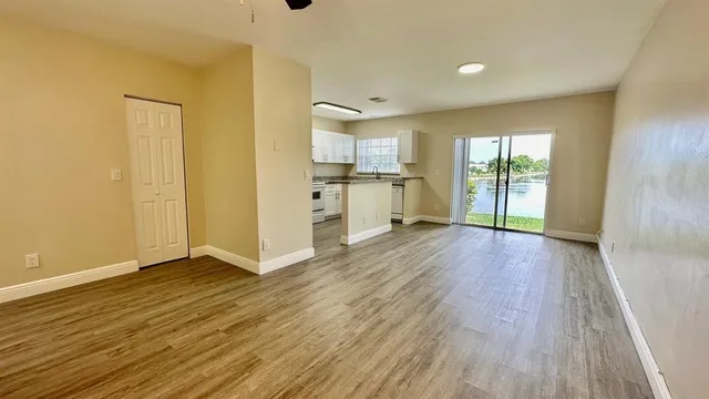 $2,600 | 6910 Northwest 70th Avenue, Unit 6910, Fort Lauderdale, FL 33321