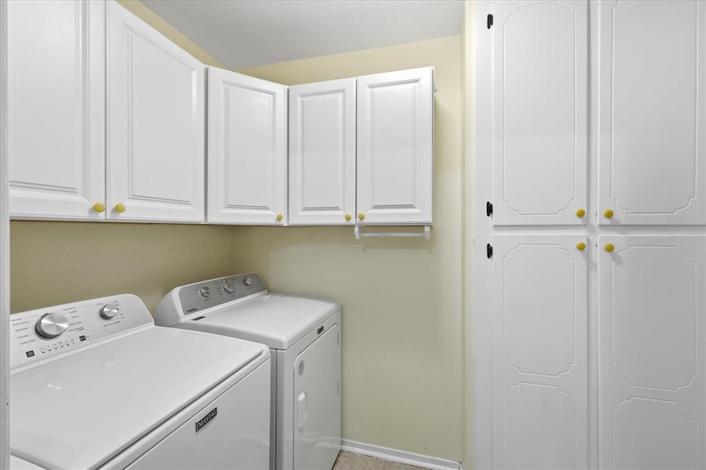 892 Highland Circle Springtown, TX 76082 - Photo 26 of 40 Utility room with storage.